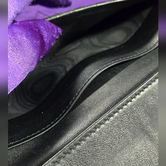 Gucci Python Continental Wallet With Tiger Head Closure With COA - Picture 15 of 16